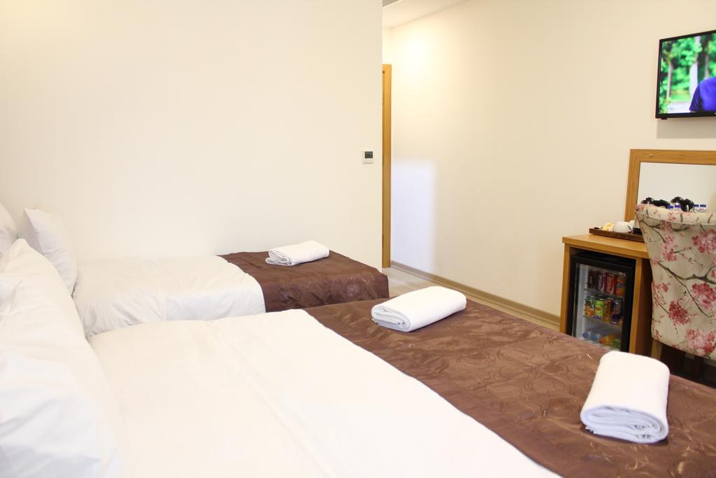 Realist Hotel Стамбул Экстерьер фото