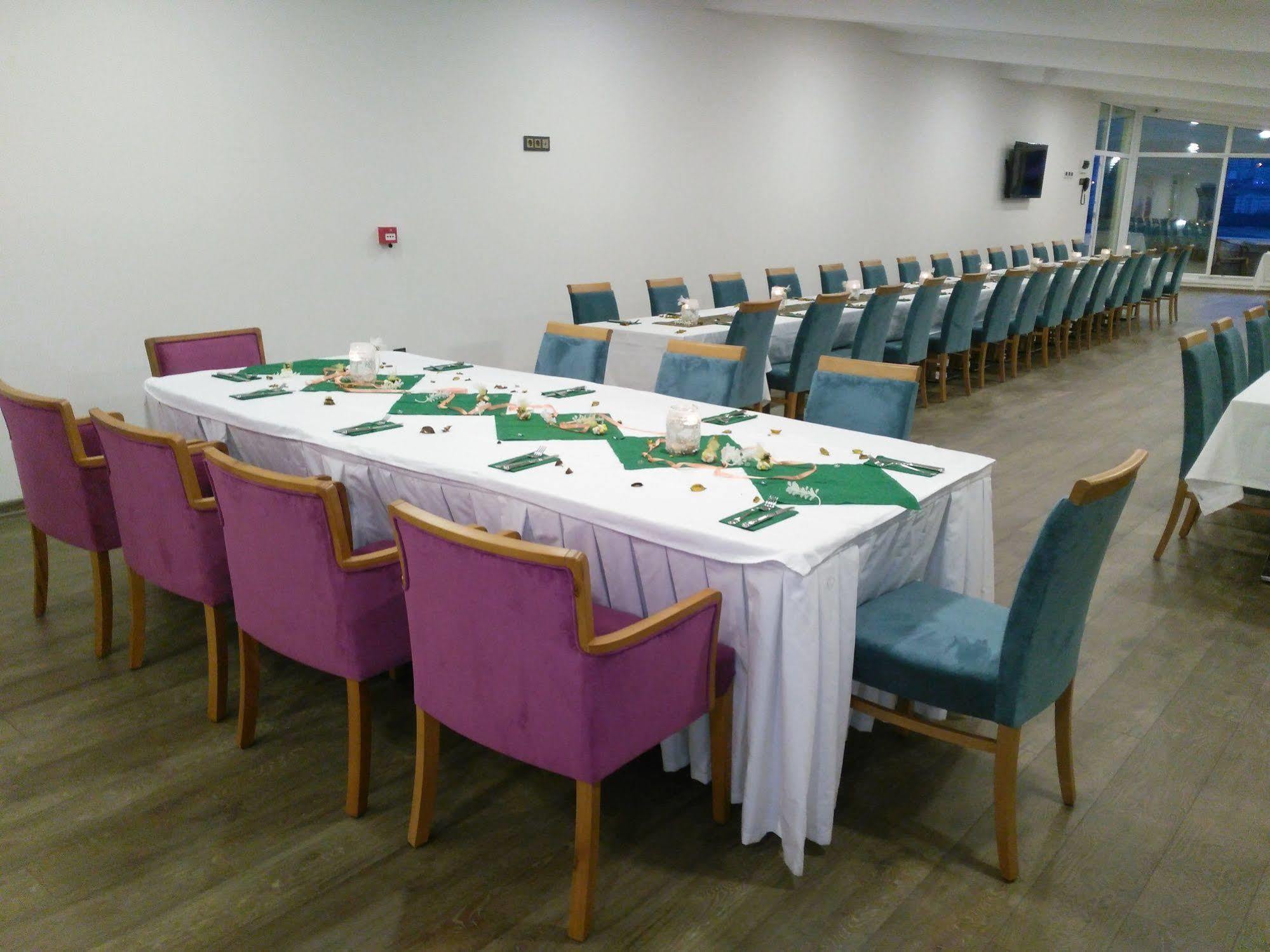 Realist Hotel Стамбул Экстерьер фото